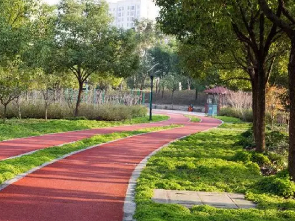 鄭州彩色瀝青材料為什么能減少交通事故？