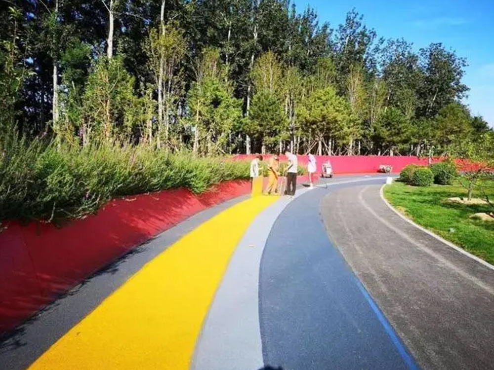 彩色瀝青路面和彩色防滑路面的優(yōu)勢分別是什么？