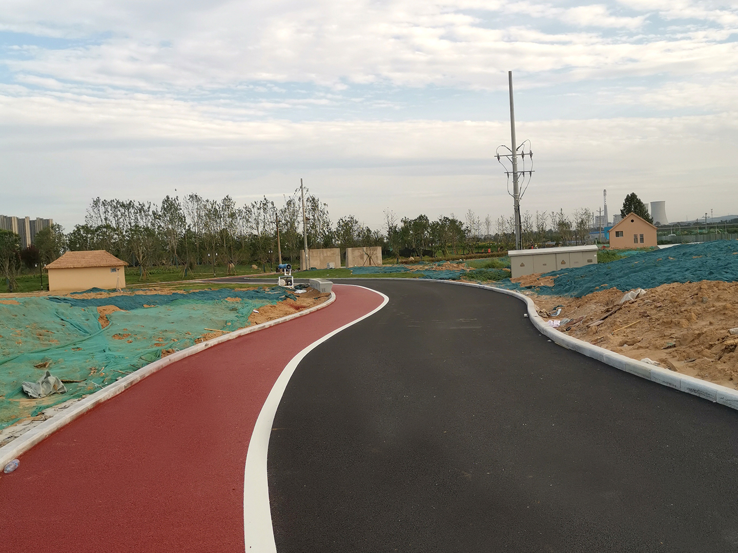 1656326666223677.jpg 02.jpg