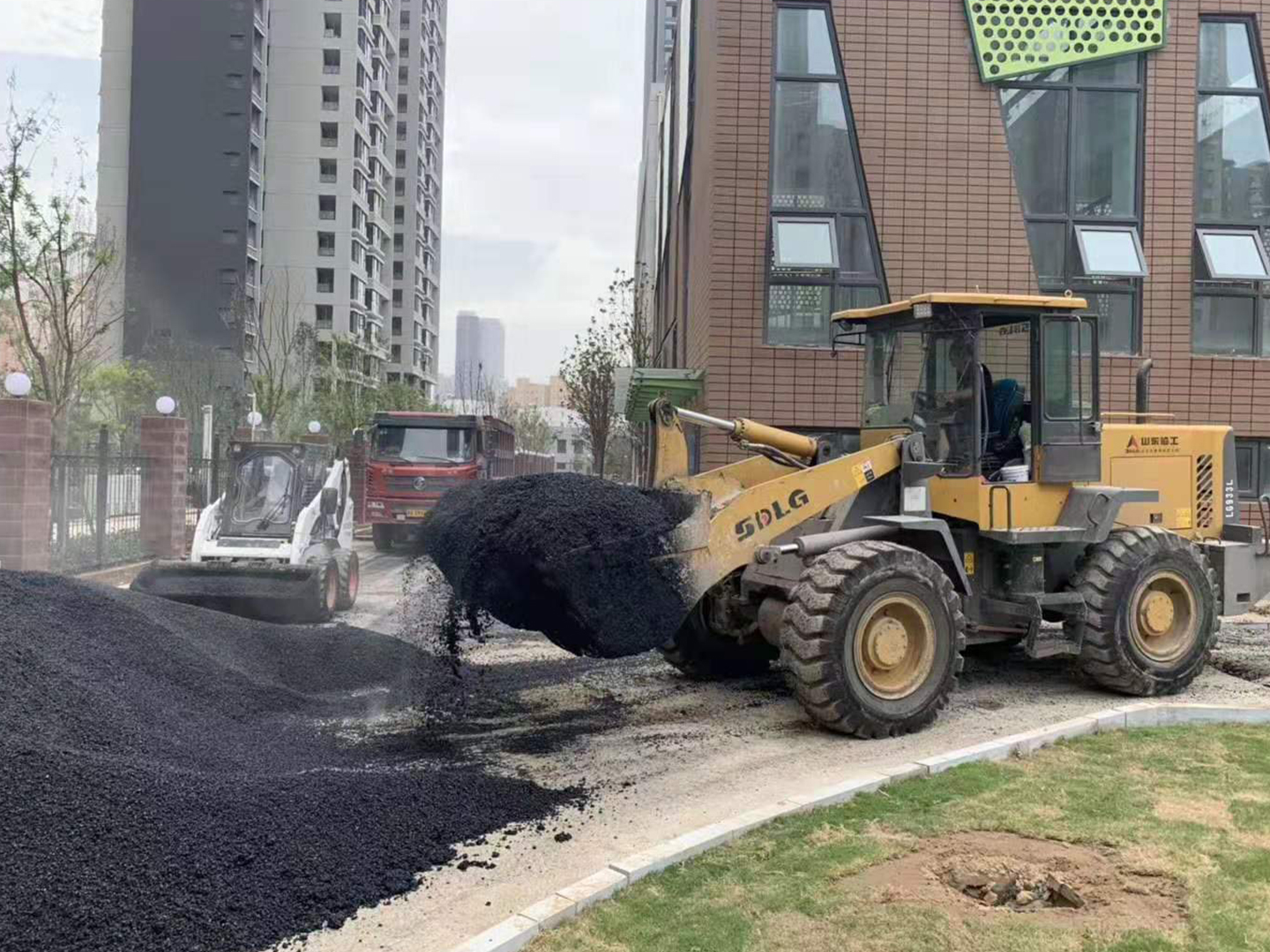 1656415333490919.jpg 02.jpg