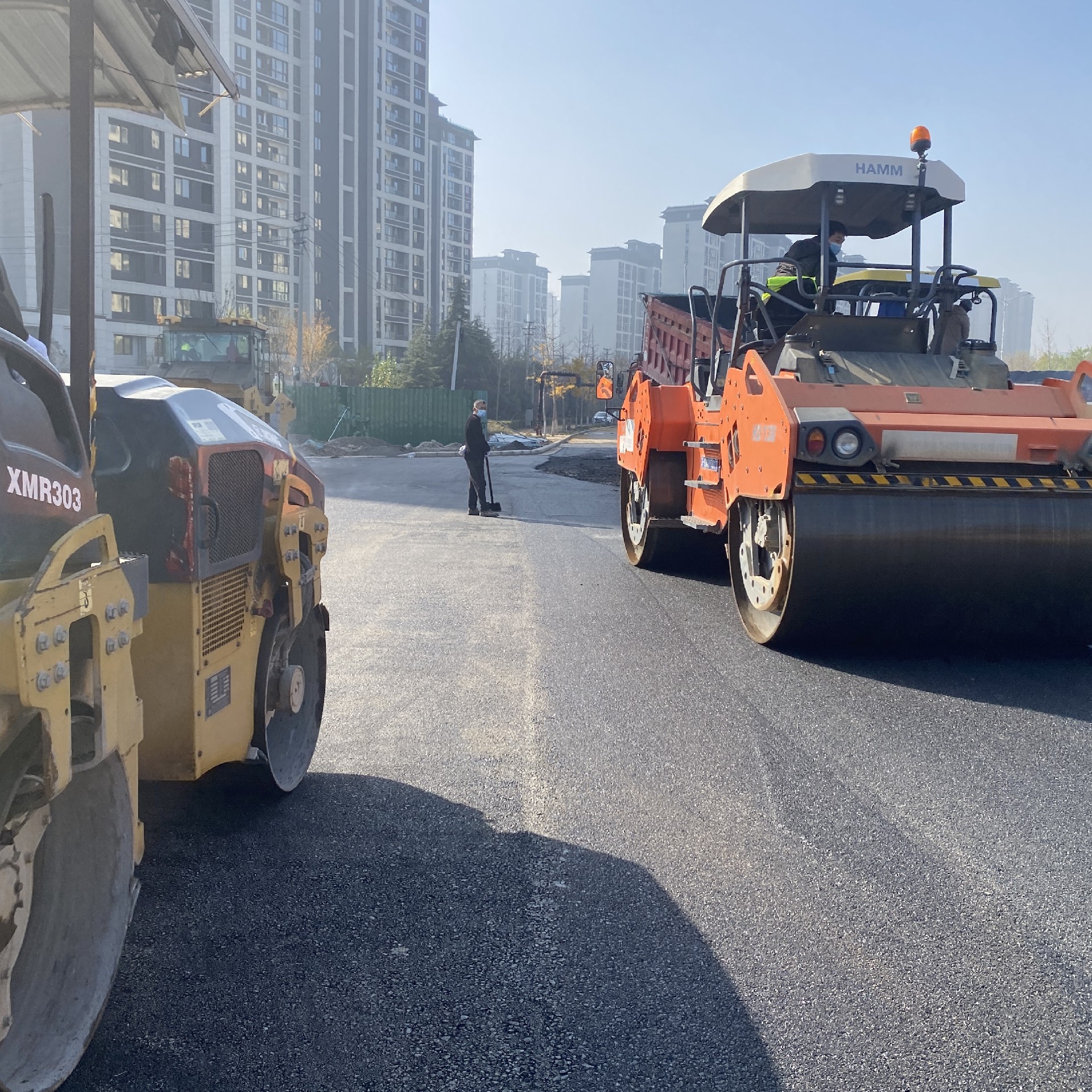 1669359550119936.jpg 5f5f16a3b5209d7de9304248efb311a.jpg