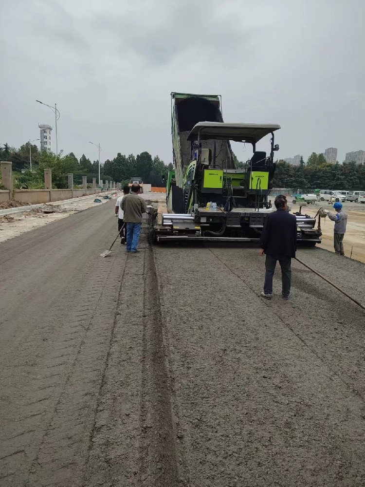 鄭州瀝青路面養(yǎng)護(hù)知識(shí)