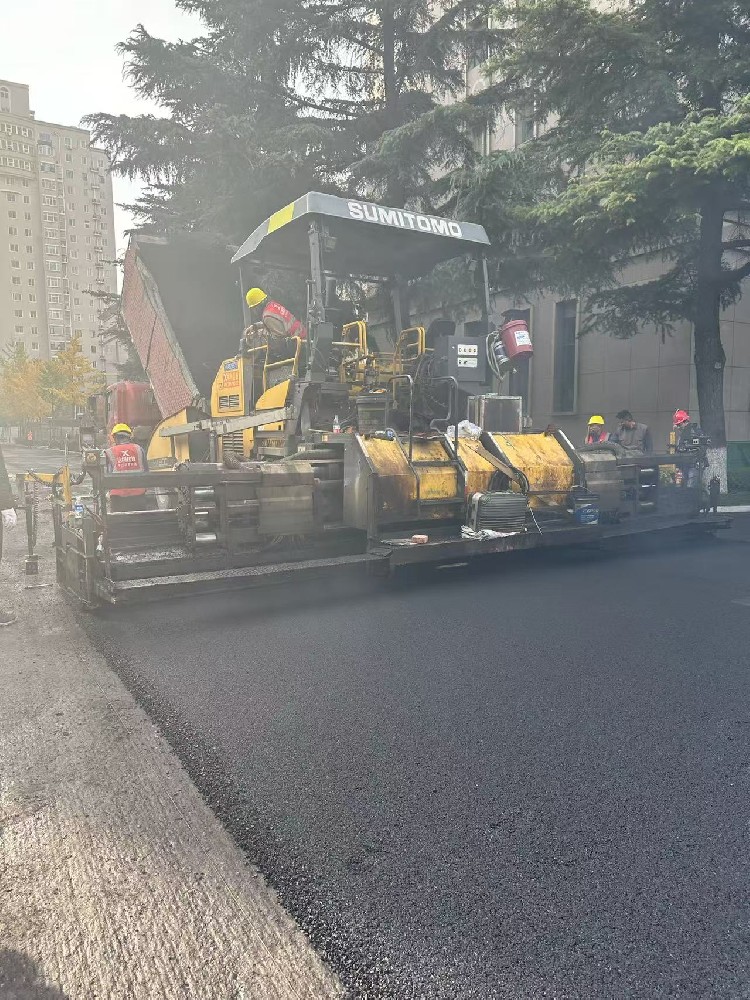 鄭州瀝青路面混合料的運(yùn)輸管理規(guī)范