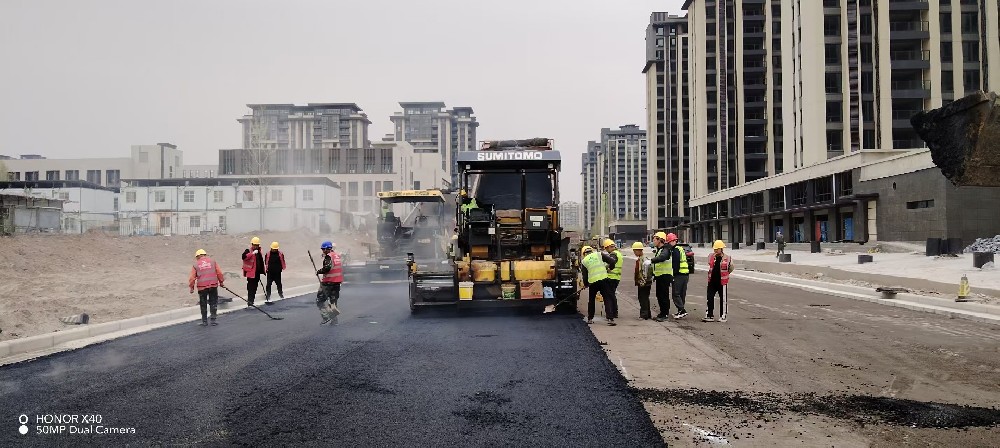 鄭州瀝青路面：城市脈搏的守護(hù)者