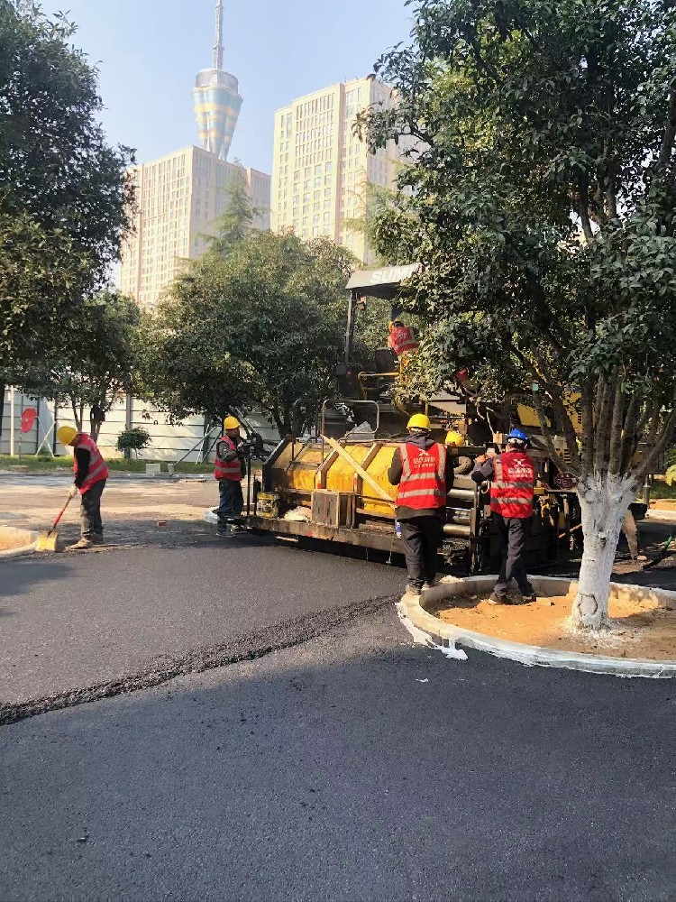 鄭州瀝青攪拌站品質(zhì)基石，從選材開(kāi)始