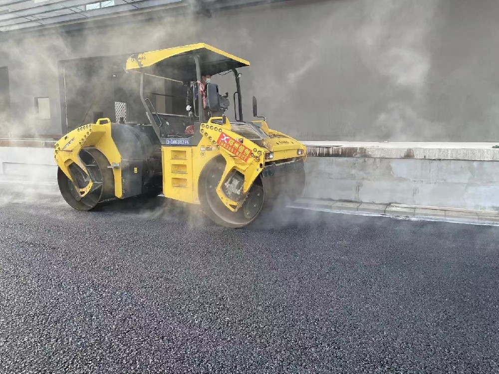 鄭州瀝青攪拌站持續(xù)改進(jìn)，追求卓越無(wú)止境