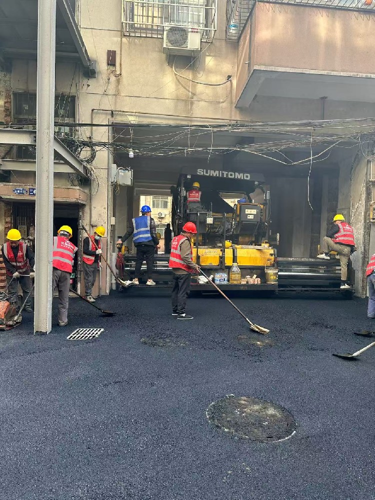 道路守護(hù)者的承諾鄭州瀝青路面施工