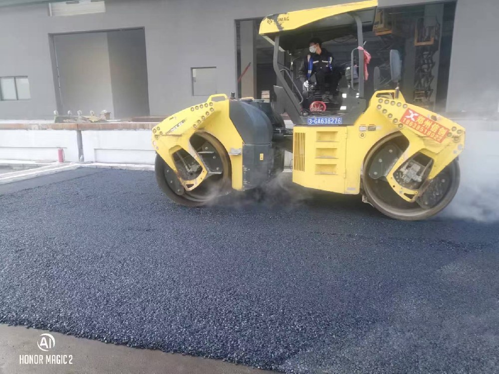 專業(yè)團隊，技術(shù)領(lǐng)先——鄭州瀝青攪拌站