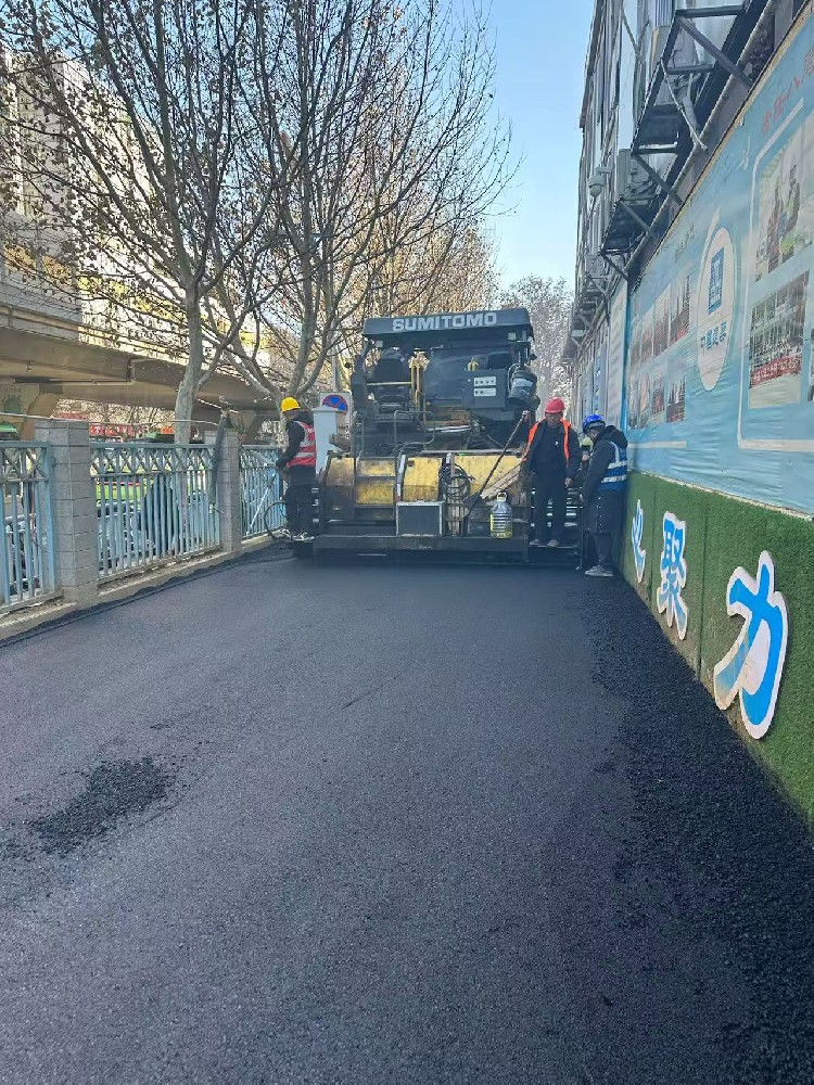 鄭州瀝青攪拌站讓每一條路，成為行走的品質(zhì)宣言