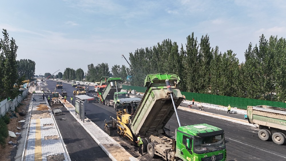 我們是鄭州瀝青路面施工的專家，為您打造精品工程！