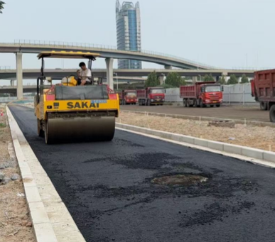 鄭州瀝青攪拌站壓路機的“作息表”：什么時候動，什么時候等，大有講究